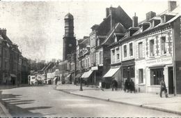 Delcampe - SOMME - 80 - DOULLENS - CPSM PF NB - Rue Du Bourg - Doullens