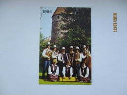 Delcampe - USSR RUSSIA ESTONIA POCKET CALENDAR 1984  FOLK COSTUMED ETHNIC MUSICIANS ACCORDION VIOLIN HARP  , OO - Petit Format : 1981-90