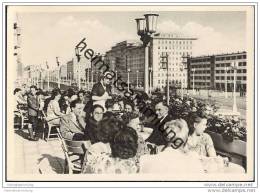 Berlin - Stalinallee - Terrasse Café Warschau - Block D-Nord - Foto-AK-Großformat 50er Jahre - Friedrichshain