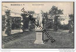 Brandenburg/Havel - Ganymed-Denkmal - Leue-Park - Marienberg - Brandenburg