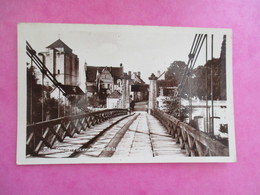 Delcampe - CPA 86 LA ROCHE POSAY ENTREE DE LA VILLE PONT - La Roche Posay