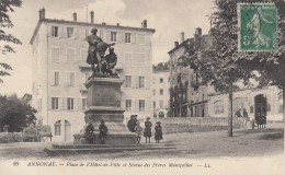 Delcampe - CP ANNONAY ARDECHE 07 - HOTEL DE VILLE ET STATUE DES FRERES MONTGOLFIER - Annonay