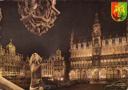Delcampe - CPM - BRUXELLES - Un Coin De La Grand'Place - Plätze