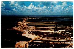 Delcampe - United States Modern Postcard Apollo/Saturn V Rocket, JFK Space Center, NASA - Raumfahrt