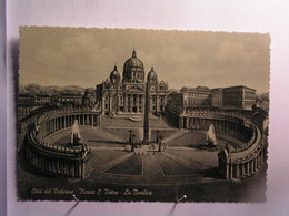 Delcampe - Citta Del Vaticano - Place St Pierre Et La Basilique - Vatikanstadt
