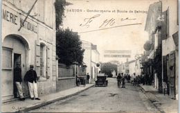 Delcampe - 17 - SAUJON --  Gendarmerie Et Route De Saintes - Saujon