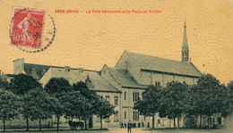 Delcampe - (CPA 61) SÉES /  Le Petit Séminaire Et La Place Du Friche - - Sees