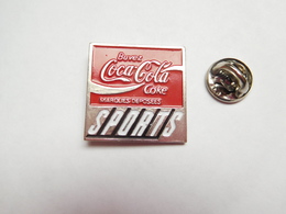 Beau Pin's En Relief , Coca Cola Sports - Coca-Cola