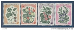 ST PIERRE N° 401/404 FLEURS ** - Neufs