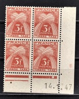 FRANCE 1941 / 1946 - BLOC DE 4 TT / Y.T. N° 83  - COIN DE FEUILLE / DATE / NEUFS** - Postage Due