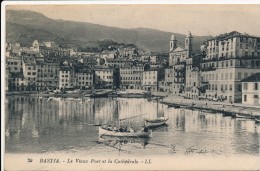 CPA 20 BASTIA Le Vieux Port Et La Cathédrale - Bastia