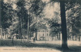 CPA 38 VILLARD DE LANS L'Hôtel Du Parc Et Du Château Tennis Et Sous Bois - Villard-de-Lans