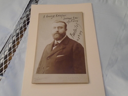 PORTRAIT 11 X 16,5 Cm Dédicacé Du Compositeur Paul Vidal Au Compositeur Georges Krieger En 1909 Photographe Pierre Petit - Autographs