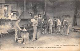 24-PERIGUEUX- ECOLE PROFESSIONNELLE DE PERIGUEUX - ATELIER DES FORGERONS - Périgueux