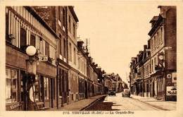 76-YERVILLE- LA GRANDE RUE  -VOIR POMPES A ESSENCE - Yerville