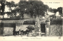 ** T2 Bayonne. La Porte D'Espagne / The Gate Of Spain, Horse Carriage - Unclassified