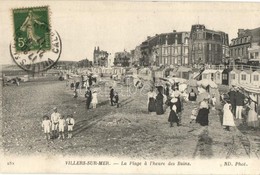 T2/T3 Villers-sur-Mer, La Plage á L'heure Des Bains / Beach At Bath Time, Sunshade, Houses. TCV Card (EK) - Non Classés