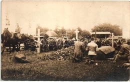 ** T2 Katonai Temetés, Halottszállító Lovaskocsi, Gyászoló Katonák / WWI Austro-Hungarian K.u.K. Military Funeral In The - Sin Clasificación