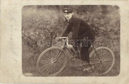 T3 1907 Budapest II. Pesthidegkút, Kerékpáros Férfi / Man On Bicycle. Photo (szakadás / Tear) - Unclassified