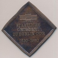 NDK 1980. 'Nemzet Múzeum Berlin 1830-1980' Br Emlékplakett (78mm) T:2
GDR 1980. 'National Museum Berlin 1830-1980' Br Co - Unclassified