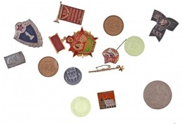 Szovjetunió 14db-os Vegyes Jelvény, Kit?z?, Zseton és Emlékérem Tétel T:2
Soviet Union 14pcs Of Various Badges, Pins, Je - Unclassified