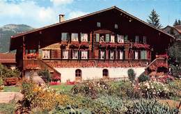 Chalet In Gstaad  ( Couleur Petit Format 14 X 9 Cm ) - Non Circulé - Palace - Oldtimer - Gstaad