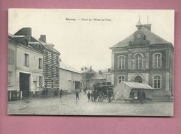 CPA   -  Hornoy  -  Place De L'Hôtel De Ville - Hornoy Le Bourg