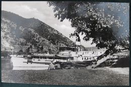 HUNGARY , STEAMER IN PORT OF DOMOS , DAMPFER - Passagiersschepen