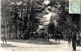 Cpa 44_FORET DU GAVRE  - Le Rond Point Un Jour De Chasse, Très Animée, Cavaliers Chevaux Attelages Calèches - Le Gavre