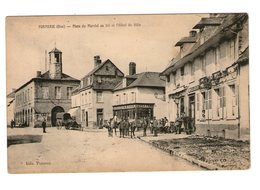 60 Formerie Place Du Marché Au Blé Et Hotel De Ville Cpa Carte Animée Animation Pharmacie Soldats Militaires Officiers - Formerie