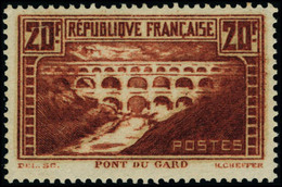 Neuf Sans Charnière N°262. 20f Pont Du Gard, Infime Adhérence. T.B. - Sonstige & Ohne Zuordnung