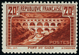 Neuf Avec Charnière N° 262B. 20f Pont Du Gard, Dentelé 11. T.B. - Sonstige & Ohne Zuordnung
