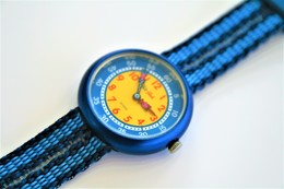 Watches : FLIKFLAK - Blue Case - Blue Strap Watch - Working Condition - Running - Excelent Conditon - 1988 - Montres Modernes