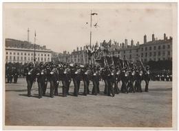 Photo Originale Beau Format XIXème Parade Défilé Gendarmes Place Bellecourt Lyon 1889 Gendarmerie - Ancianas (antes De 1900)