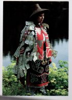 REF 336  :  CPM Canada Jeune Mariée Kwakiuti 1984 - Moderne Ansichtskarten