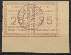 MADAGASCAR - 1892 - YT N°11 OBLITERE En PAIRE COIN DE FEUILLE - Used Stamps