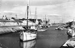 Ile De Noirmoutier 85 : Le Quai  Bateaux. Année 1961     (voir Scan) - Ile De Noirmoutier