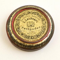 Parfumerie Théátrale L. Leichner's Fettpuder Berlin Fém Doboz, Kopásnyomokkal, D: 8 Cm - Altri & Non Classificati