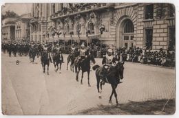 Carte Photo 37 TOURS Militaria Défilé Des Troupes à Cheval état Très Moyen - Tours