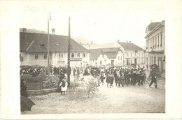 * T1/T2 Aspand, Hauptstrasse / Ceremony With Priests And Music Band In Rain. Photograph F. Heine - Unclassified