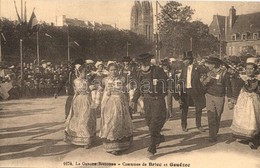 * T2 La Gavotte Bretonne. Costumes De Briec Et Gouézec / Costumes, Street View, Church - Non Classificati