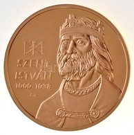 Ifj. Szlávics László (1959-) 2011. 'Nagy Magyarok / Szent István 1000-1038' Aranyozott Cu Emlékérem (40mm) T:PP - Non Classés