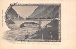 38-BOURG-D'OISANS- ROUTE DE BOURG-D'OISANS- LE PONT DE LIVET (GAVCT)  ET LE TRAMWAY - Bourg-d'Oisans