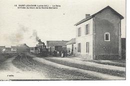44 - SAINT JOACHIM - T.Belle Vue Animée De La Gare - Arrivée Du Train De La ROCHE BERNARD - Saint-Joachim