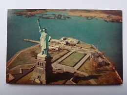 THE STATUE OF LIBERTY HERBCO CARD H-453 - Statue Of Liberty