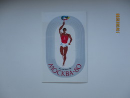 RUSSIA USSR 1980 MOSCOW OLYMPIC GAMES POCKET CALENDAR , RUNNER WITH TORCH , 00 - Habillement, Souvenirs & Autres