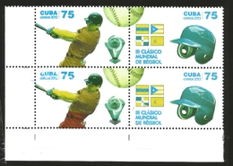 J) 2013CUBA- CARIBE, ERROR FROM IMPRESSION, SECOND CLASSIC OF BASEBALL, FLAGS, HELMET, BALL, PLAYER, TROPHY, BLOCK - Lettres & Documents