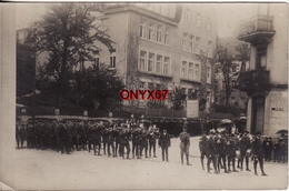 Carte Photo Militaire GEISLINGEN-Steige (Allemagne-Bade-Wurtemberg) Défilé Musique Soldats Deutschland Foto Gauger - Geislingen