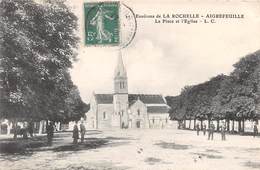 AIGREFEUILLE - La Place Et L'Eglise - Aigrefeuille-sur-Maine