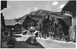 SAANEN / GESSENAY → Dorfstrasse Mit Oldtimer BE-14498, Fotokarte Ca.1945 - Gessenay